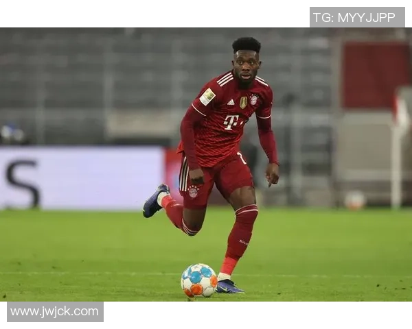 卡罗尔足球球星身份揭秘与经典瞬间回顾